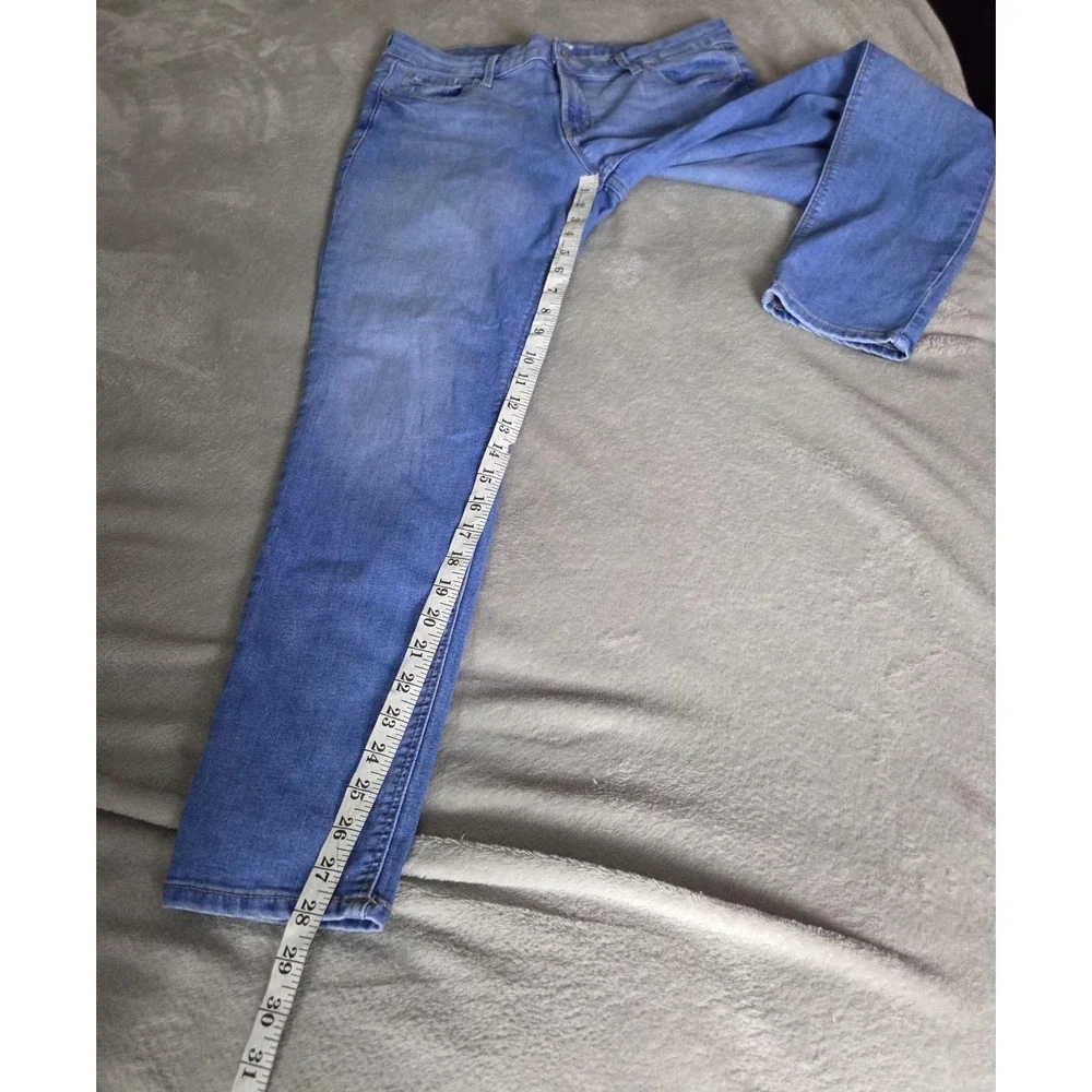 Old Navy Jeans Womens 8 Blue Light Wash Mid Rise Rockstar Super Skinny Stretch